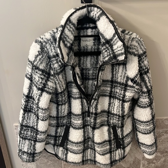 Abercrombie & Fitch soft A&F collection, Fleece Half Zip, Medium - Picture 2 of 4